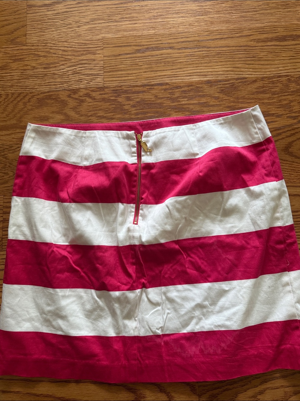 Vineyard Vines Pink and White Bold Stripe Mini Skirt - Picture 3 of 4